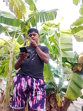 Snapshot of youngboypiss chatting on February 3, 2026, 11:37 am youngboypiss online show from February 3, 2026, 11:37 am