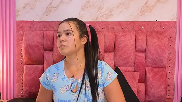 Snapshot of ValeryMorales chatting on February 4, 2026, 7:31 pm ValeryMorales online show from February 4, 2026, 7:31 pm