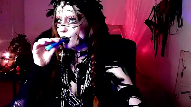 EmpressMorrigan online show from January 13, 2026, 1:26 pm