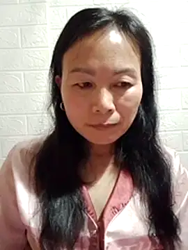 Snapshot of Lili-123k chatting on February 24, 2026, 7:15 pm Lili-123k online show from February 24, 2026, 7:15 pm