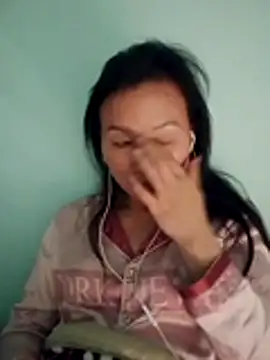 Snapshot of Lili-123k chatting on January 15, 2026, 6:39 am Lili-123k online show from January 15, 2026, 6:39 am