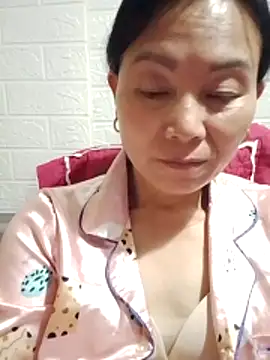 Lili-123k online show from March 11, 2026, 5:51 pm