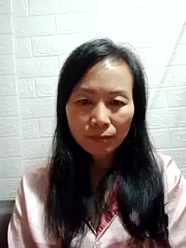 Snapshot of Lili-123k chatting on December 17, 2025, 1:21 am Lili-123k online show from December 17, 2025, 1:21 am