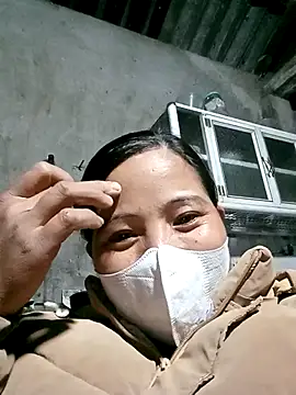 Snapshot of felicity_chloe chatting on February 9, 2026, 1:42 pm felicity chloe online show from February 9, 2026, 1:42 pm