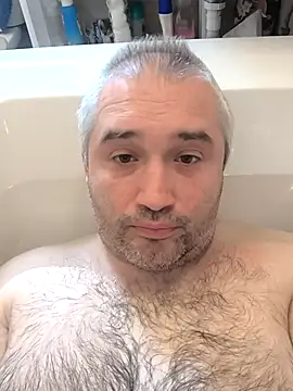 Olomoucak1982 online show from April 12, 2026, 1:14 pm