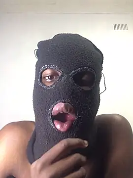 Pound5King online show from April 7, 2026, 1:13 pm