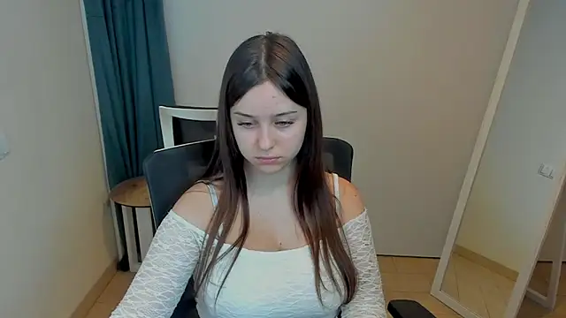 Lilu May online show from June 19, 2026, 12:33 pm