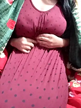 hottyrose69 online show from January 7, 2026, 4:39 am