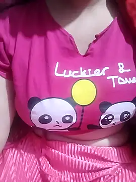 hottyrose69 online show from February 19, 2026, 5:26 am