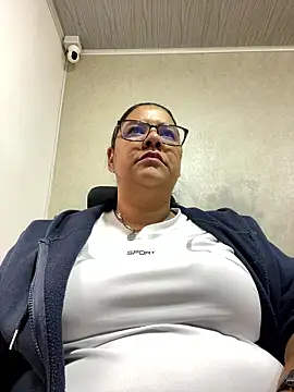 Carameloswing1 online show from January 15, 2026, 1:47 pm