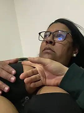 Snapshot of Carameloswing1 chatting on February 12, 2026, 12:10 am Carameloswing1 online show from February 12, 2026, 12:10 am