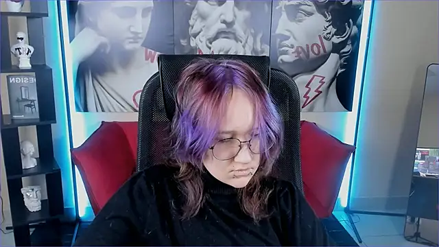 Sylvia Reed online show from December 20, 2025, 7:11 am