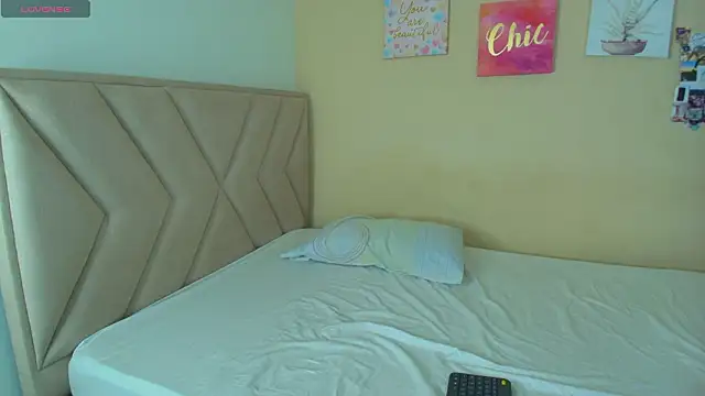 Laurita 023 online show from February 27, 2026, 11:10 am