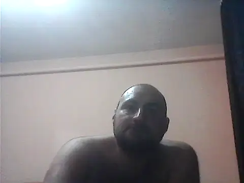 Snapshot of StephanSharp chatting on December 17, 2025, 2:05 am StephanSharp online show from December 17, 2025, 2:05 am