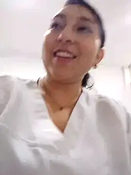 Snapshot of Valeria_montana_ chatting on February 24, 2026, 12:39 pm Valeria montana online show from February 24, 2026, 12:39 pm