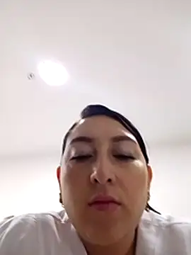 Valeria montana  online show from January 13, 2026, 11:36 am