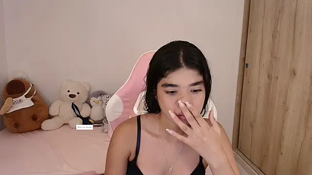 phia carter online show from April 15, 2026, 1:11 am