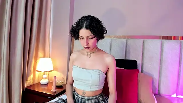 Snapshot of LyraVendrell chatting on January 13, 2026, 12:20 pm LyraVendrell online show from January 13, 2026, 12:20 pm