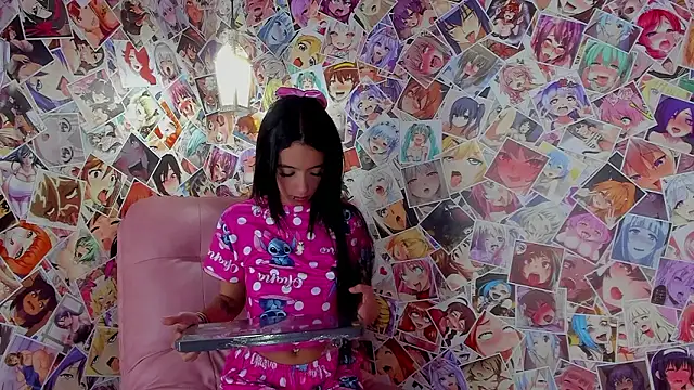 Snapshot of MelanySweett chatting on February 3, 2026, 8:14 pm MelanySweett online show from February 3, 2026, 8:14 pm