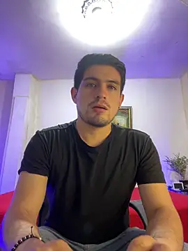 williamsmiiths16 online show from February 7, 2026, 3:03 am