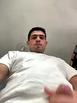 williamsmiiths16 online show from January 7, 2026, 5:18 pm