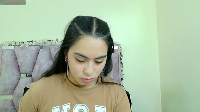 Snapshot of iris_and_damian chatting on January 15, 2026, 4:21 pm iris and damian online show from January 15, 2026, 4:21 pm