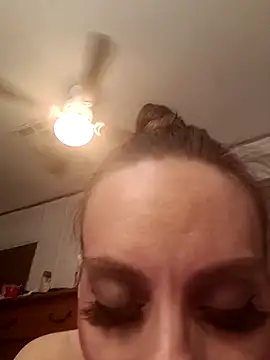 snowbird1117 online show from March 31, 2026, 10:39 am