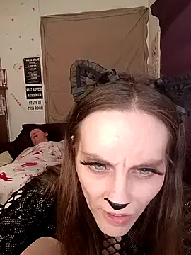 snowbird1117 online show from February 16, 2026, 3:27 am