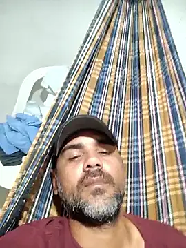 Snapshot of Mchljjk chatting on January 7, 2026, 12:15 am Mchljjk online show from January 7, 2026, 12:15 am