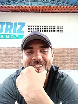 Snapshot of Mchljjk chatting on January 8, 2026, 10:43 am Mchljjk online show from January 8, 2026, 10:43 am