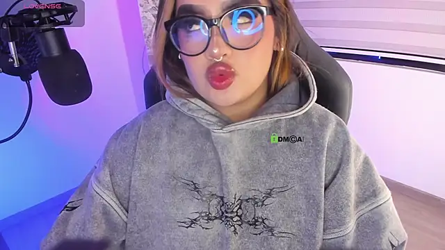 asheryn online show from April 11, 2026, 2:08 am