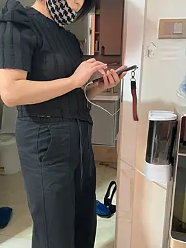 luckybaby666999 online show from April 12, 2026, 12:52 pm