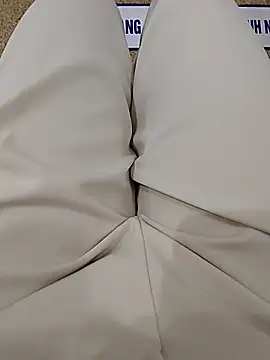 Baby-Linh online show from February 21, 2026, 5:31 am