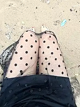 Baby-Linh online show from April 18, 2026, 2:58 am