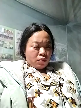 AlilaK2 online show from February 19, 2026, 10:51 pm