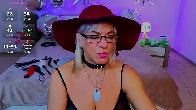 AnittaHarris  online show from April 1, 2026, 3:30 am