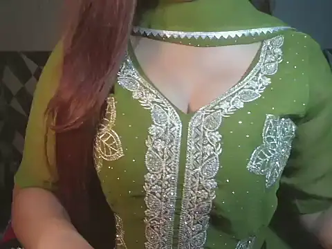 Hotty Suzuka online show from July 21, 2026, 4:47 am