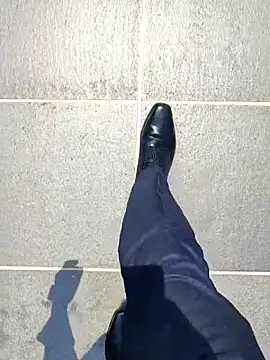 boyfromMum bai online show from April 21, 2026, 6:31 am