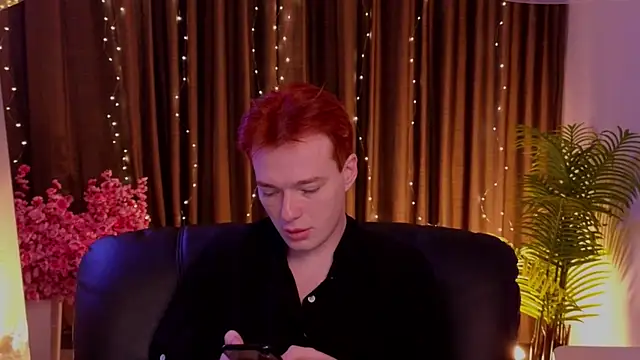 Kristenegor online show from January 7, 2026, 7:19 pm