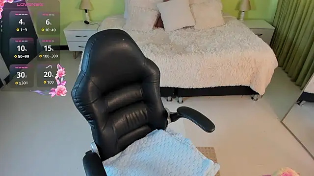 Snapshot of Celeste_Rous__ chatting on February 14, 2026, 12:27 pm Celeste Rous online show from February 14, 2026, 12:27 pm