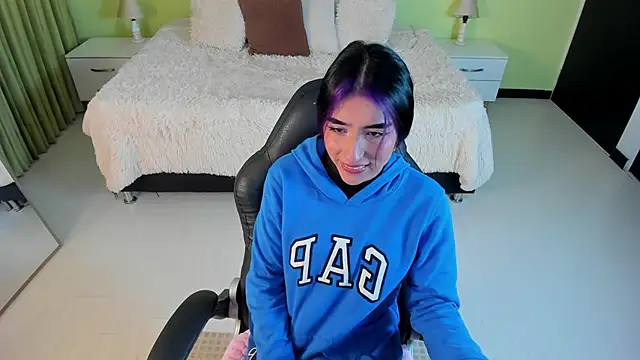 Snapshot of Celeste_Rous__ chatting on February 17, 2026, 12:02 pm Celeste Rous online show from February 17, 2026, 12:02 pm