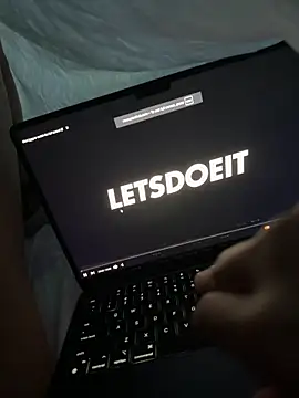 aurelius6975 online show from February 10, 2026, 3:11 pm