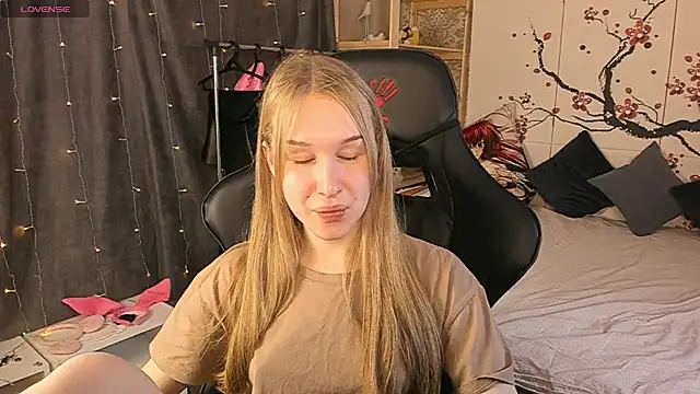 Katy Midocalm online show from December 19, 2025, 6:38 am