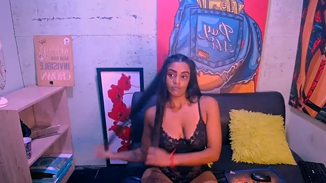 Indianzaraxxx online show from April 10, 2026, 4:25 pm