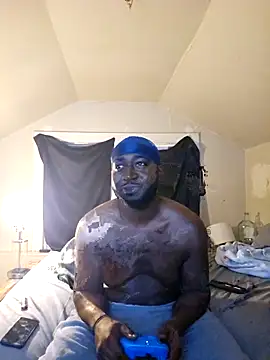 iLOVETRAY96 online show from December 18, 2025, 4:39 am