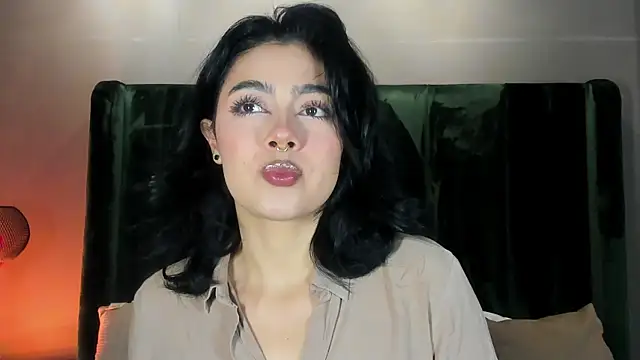 TaniaRedd  online show from February 25, 2026, 1:22 pm