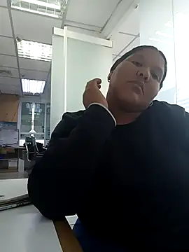 VaneandRossy online show from April 2, 2026, 8:48 pm