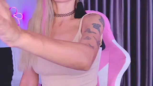 betty xoxoo online show from June 27, 2026, 12:55 pm