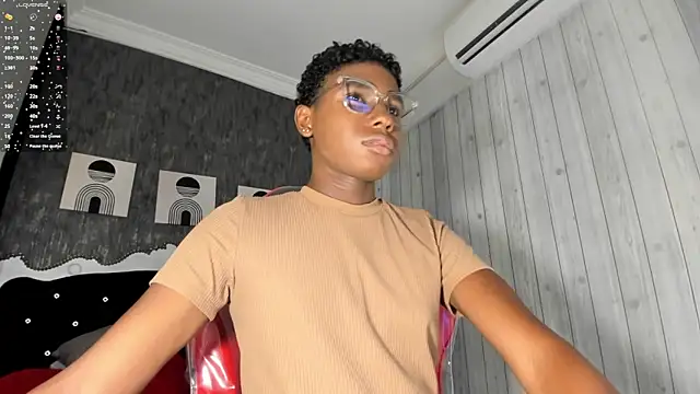 teylor lovee online show from March 23, 2026, 8:30 pm