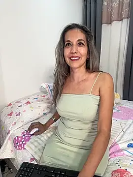 Snapshot of sandrafarrely chatting on December 4, 2025, 11:48 pm sandrafarrely online show from December 4, 2025, 11:48 pm